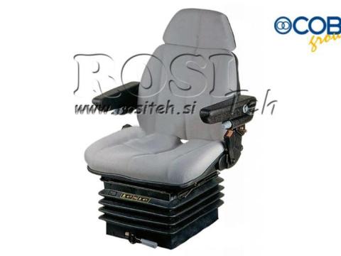 PNEUMATIKUS TRAKTOR BŐR ÜLÉS KARFÁVAL PNEUMATIKUS TRAKTOR BŐR ÜLÉS KARFÁVAL