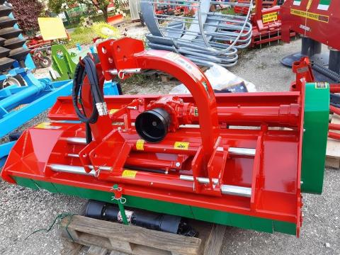 Szárzúzó 2 m-es vízszintes tengelyű kalapácskéses olasz OMA Szárzúzó 2 m-es vízszintes tengelyű kalapácskéses olasz OMA