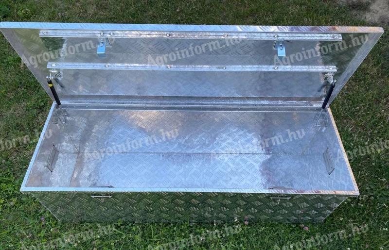 Bordázott alumínium tároló,  szállító doboz 300L alu szállítódoboz 143x46x45cm
