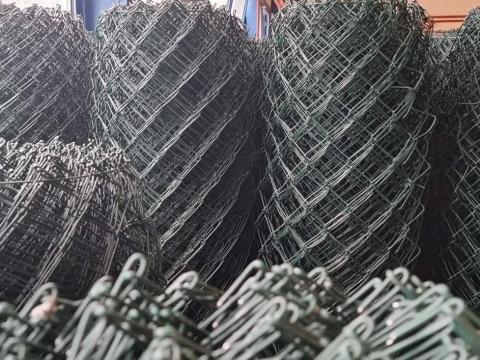Pvc-s drótfonat vadháló drótkerítés kerítésdrót betonoszlop táblás kerítés építés drótháló Pvc-s drótfonat vadháló drótkerítés kerítésdrót betonoszlop táblás kerítés építés drótháló