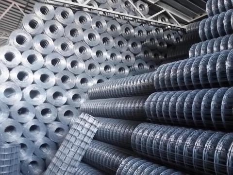 Hegesztett kerítés drótfonat betonoszlop vadháló táblás panel Hegesztett kerítés drótfonat betonoszlop vadháló táblás panel