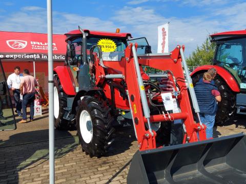 Irum Tagro 102 Univerzális erőgép homlokrakodóval AKCIÓS ÁRON Irum Tagro 102 Univerzális erőgép homlokrakodóval AKCIÓS ÁRON