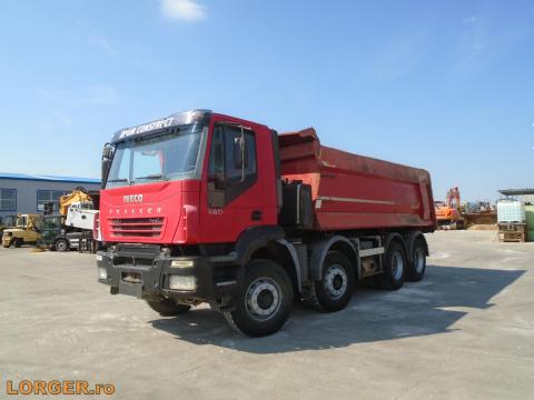Iveco Trakker 440 billencs 8×4 Iveco Trakker 440 billencs 8×4