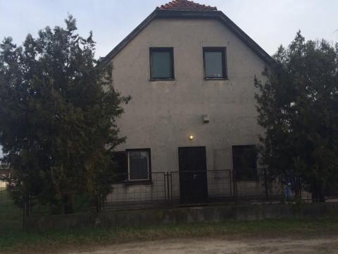 Szeszfőzde Tiszakécskén eladó Szeszfőzde Tiszakécskén eladó