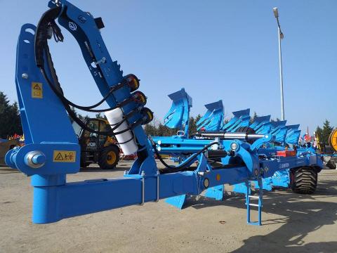 LEMKEN Diamant 16 6+1 L120 7 fejes,  félig függesztett,  váltva forgató eke - Magtár Kft LEMKEN Diamant 16 6+1 L120 7 fejes,  félig függesztett,  váltva forgató eke - Magtár Kft
