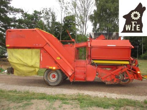 Grimme DR 1500 RS és SE 75-40 használt vontatott burgonya kombájnok készletről eladók Grimme DR 1500 RS és SE 75-40 használt vontatott burgonya kombájnok készletről eladók