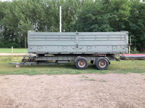 16 tonnás tandem pótkocsi