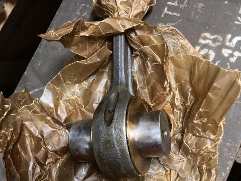 TZ4K 14 és 14B traktor motor hajtókar,  komplett görgő szett és bronz kosár zsír ÚJ TZ4K 14 és 14B traktor motor hajtókar,  komplett görgő szett és bronz kosár zsír ÚJ