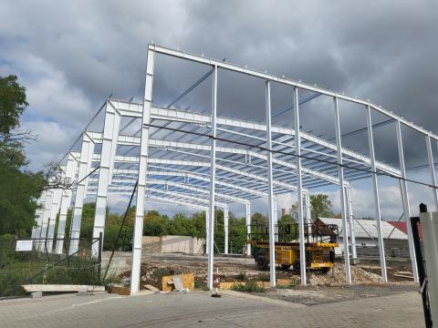 20 x 24 x 6 m új acélszerkezet 20 x 24 x 6 m új acélszerkezet