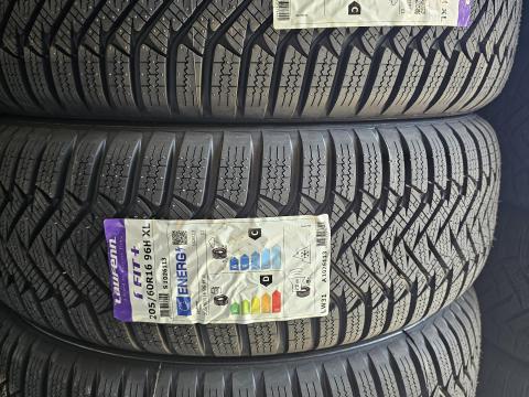 205/60R16 92H Laufel LW31 új téli gumi, elérhető Fulda és Goodyear márkákban is 205/60R16 92H Laufel LW31 új téli gumi, elérhető Fulda és Goodyear márkákban is