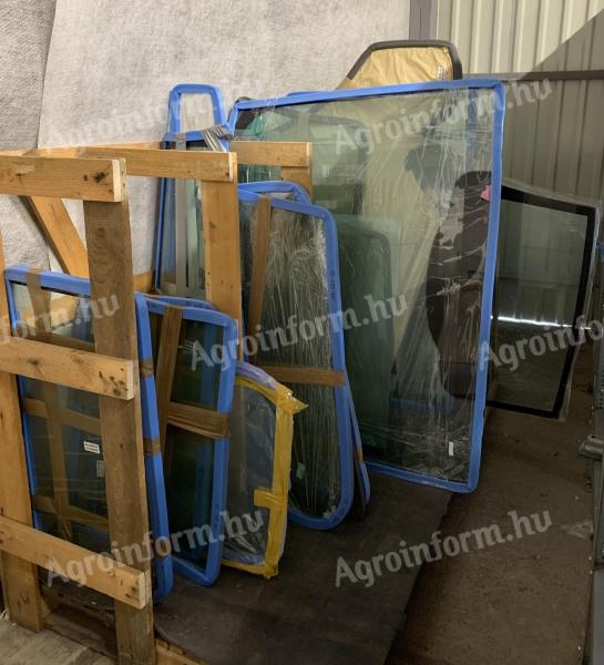 CAT,  JCB,  Volvo fülke-,  ajtó üveg