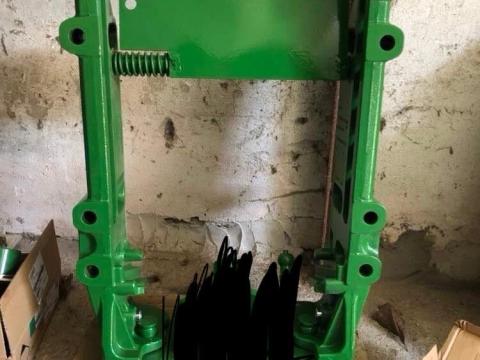 John Deere vontató rész John Deere vontató rész