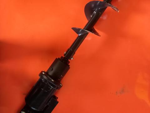Hidromotoros lyukfúró adapter árokásó géphez Hidromotoros lyukfúró adapter árokásó géphez
