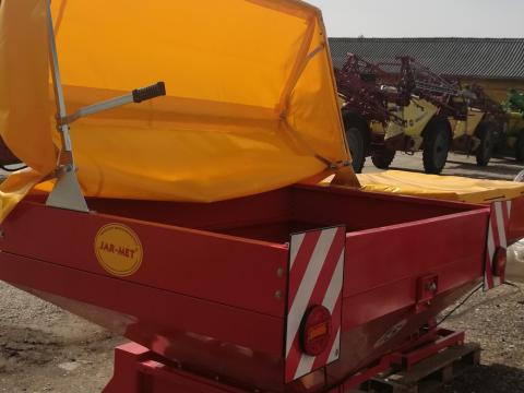 Jar-Met SR 2 - 1224 függesztett műtrágyaszóró eladó Jar-Met SR 2 - 1224 függesztett műtrágyaszóró eladó