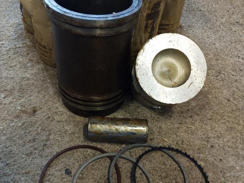 T150,  T-150K,  T 150A típusú traktoralkatrészek eladók T150,  T-150K,  T 150A típusú traktoralkatrészek eladók