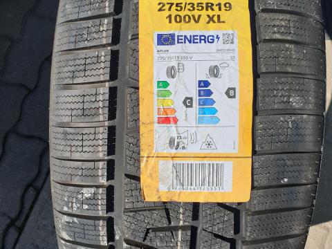 275/35R19 APLUS WINTER ÚJ TÉLI GUMI VAN ELEJE IS 245/40R19 275/35R19 APLUS WINTER ÚJ TÉLI GUMI VAN ELEJE IS 245/40R19