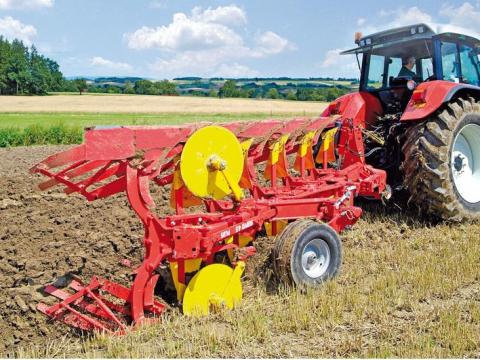 Pöttinger Servo 45M 4+1 vasú ekék előrendelési készletből a legrégebbi* forgalmazótól Pöttinger Servo 45M 4+1 vasú ekék előrendelési készletből a legrégebbi* forgalmazótól