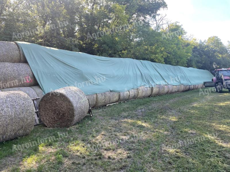 Takart lucerna és széna körbála