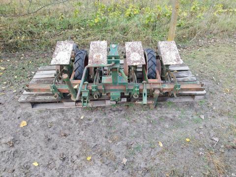 Apró mag vetőgép+Sorközművelő Apró mag vetőgép+Sorközművelő