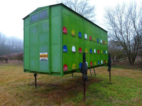 Méhészkonténer,  méhész konténer,  méhesház Méhészkonténer,  méhész konténer,  méhesház