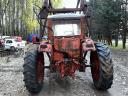 Belarus MTZ 50-es rakodóval,  80-as motorral üzemképes