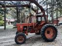 Belarus MTZ 50-es rakodóval,  80-as motorral üzemképes