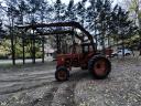 Belarus MTZ 50-es rakodóval,  80-as motorral üzemképes