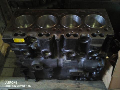 Perkins motorok és alkatrészek eladók Perkins motorok és alkatrészek eladók