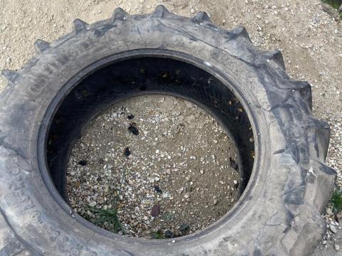 Gumiabroncs eladó Gumiabroncs eladó