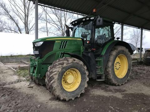 John Deere 6210R John Deere 6210R
