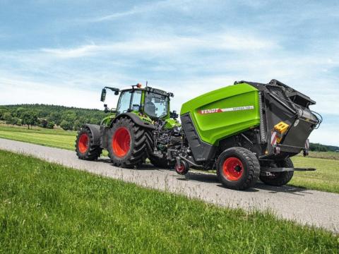 Fendt Rotana 160 V Xtra változókamrás hengeres bálázó Fendt Rotana 160 V Xtra változókamrás hengeres bálázó