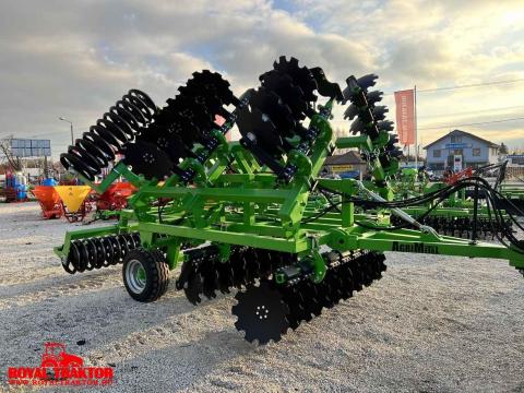 Agrimetal 5m vontatott rövidtárcsa ékgyűrűs hengerrel Agrimetal 5m vontatott rövidtárcsa ékgyűrűs hengerrel