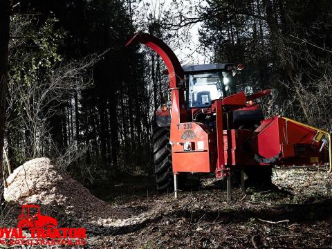 LINDDANA TP 230 KARDÁN HAJTÁSÚ ÁGDARÁLÓ RÖNKBEHÚZÓ CSÖRLŐVEL LINDDANA TP 230 KARDÁN HAJTÁSÚ ÁGDARÁLÓ RÖNKBEHÚZÓ CSÖRLŐVEL
