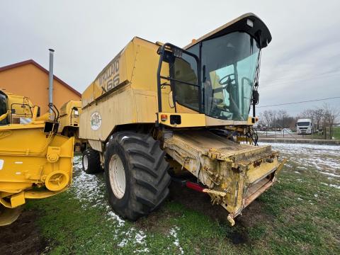 New Holland TX 66 4DB KOMBÁJN BONTOTT ALKATRÉSZEK New Holland TX 66 4DB KOMBÁJN BONTOTT ALKATRÉSZEK