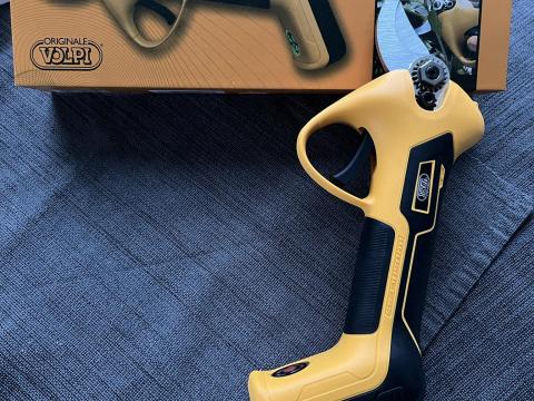 Volpi Predator 220 akkumulátoros metszőolló Volpi Predator 220 akkumulátoros metszőolló
