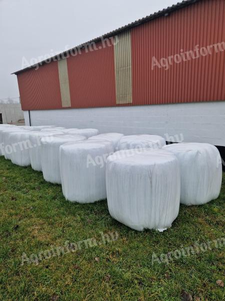 Lucernaszenázs körbála eladó Héregen