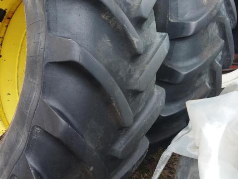 R42 ikerkerék,  duplakerék jó állapotú michelin gumikkal