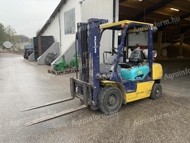 Komatsu FG 25T-14 gázüzemű targonca eladó