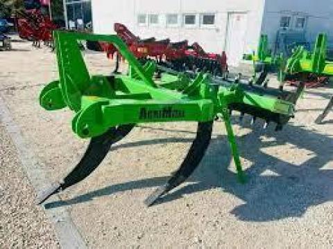 AGRIMETAL TALAJLAZÍTÓK A ROYAL TRAKTORTÓL AGRIMETAL TALAJLAZÍTÓK A ROYAL TRAKTORTÓL