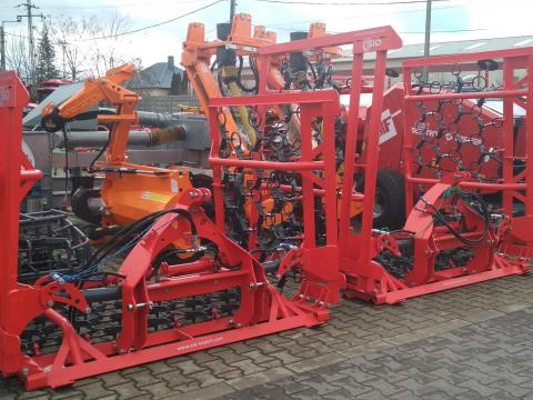 Borona AGROFACTORY LUSA rétek,  legelők karbantartására alkalmazható gyepborona - Kc-Békés Kft