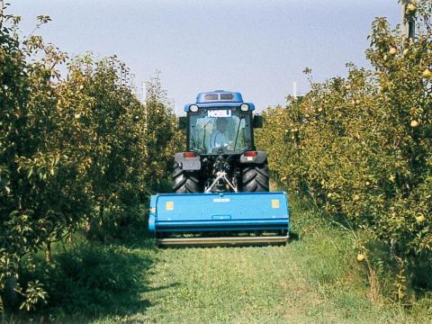 Nobili RM 155-211 szárzúzó Nobili RM 155-211 szárzúzó