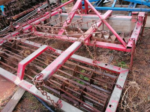 Szántóföldi Simító