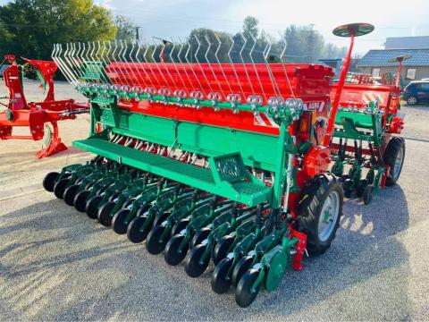 AGRO-MASZ SR300 - gabonavetőgép AGRO-MASZ SR300 - gabonavetőgép