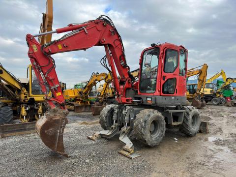 Komatsu PW98MR-8 gumikerekes kotró Komatsu PW98MR-8 gumikerekes kotró