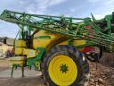John Deere 840 vontatott permetező eladó