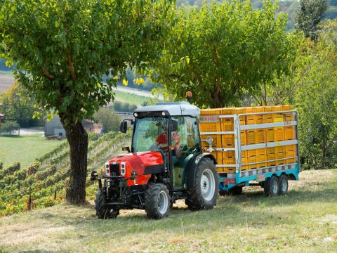 AGROFER PBC/3 KONTÉNER ÉS LÁDASZÁLLÍTÓ PÓTKOCSI AGROFER PBC/3 KONTÉNER ÉS LÁDASZÁLLÍTÓ PÓTKOCSI