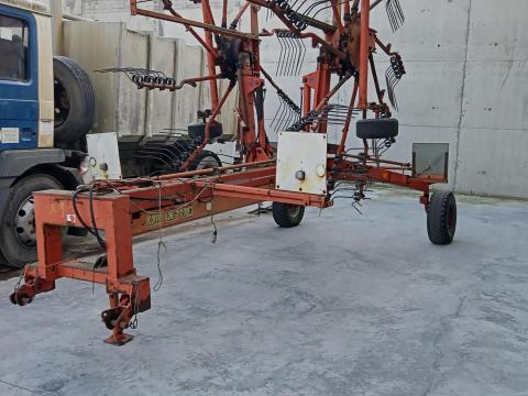 Kuhn rendterítő eladó