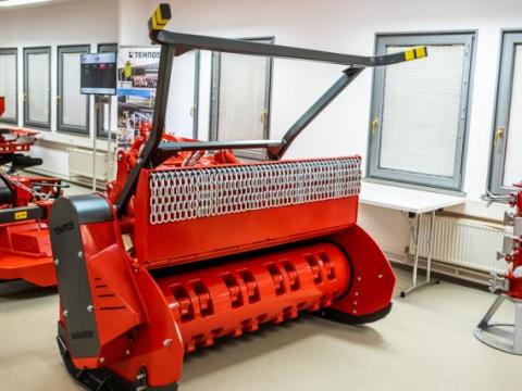 Eladó új Tehnos MGL BIG 170-220 LW Light erdészeti mulcsozók ajándékkal Eladó új Tehnos MGL BIG 170-220 LW Light erdészeti mulcsozók ajándékkal