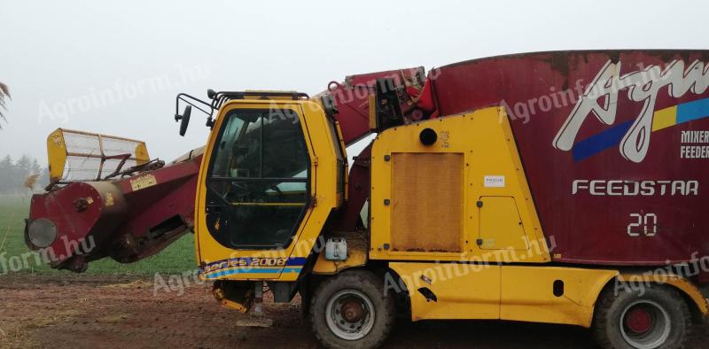 AGM feedstar 120 önjáró etetőkocsi