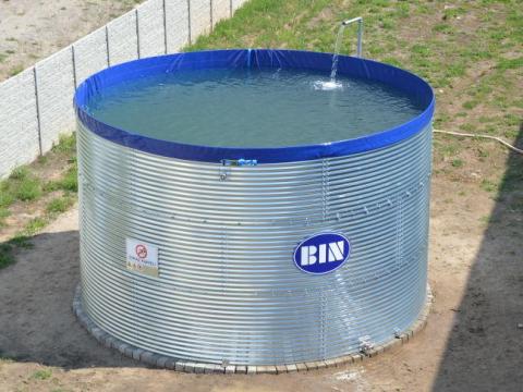 Víztároló tartályok,  tűzivíz tárolók,  öntözési víztározók,  horganyzott acélból Víztároló tartályok,  tűzivíz tárolók,  öntözési víztározók,  horganyzott acélból